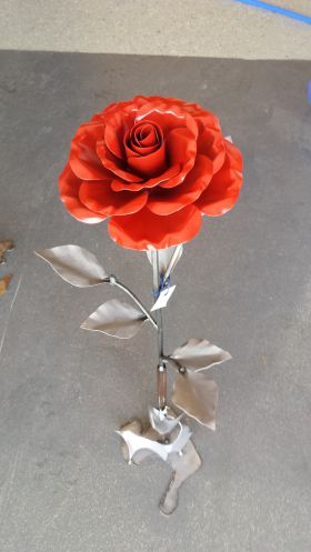 Rose aus Eisen